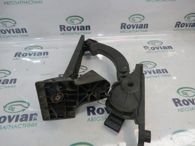 Педали газа 327002P230 HYUNDAI