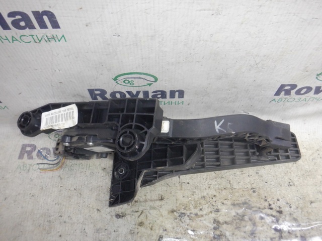 HYUNDAI 32700A6100 Педаль газа в наличии Каменское