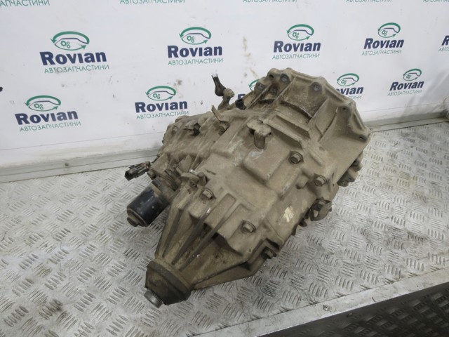 33100EA700 Раздатка (коробка раздаточная) купить Киев