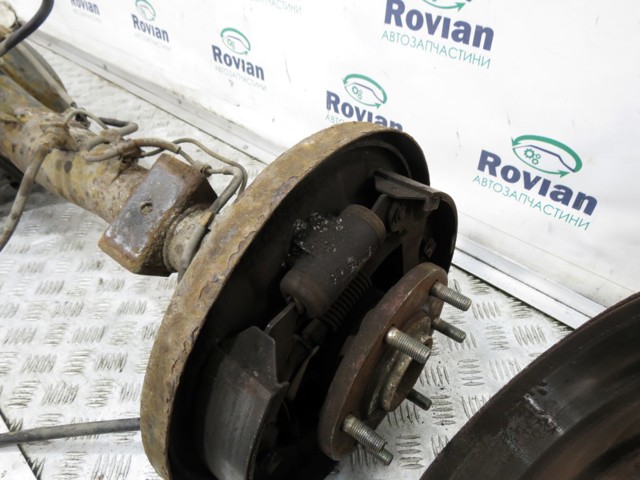 3711A034 MITSUBISHI Картер заднего моста (чулок) купить в Киев