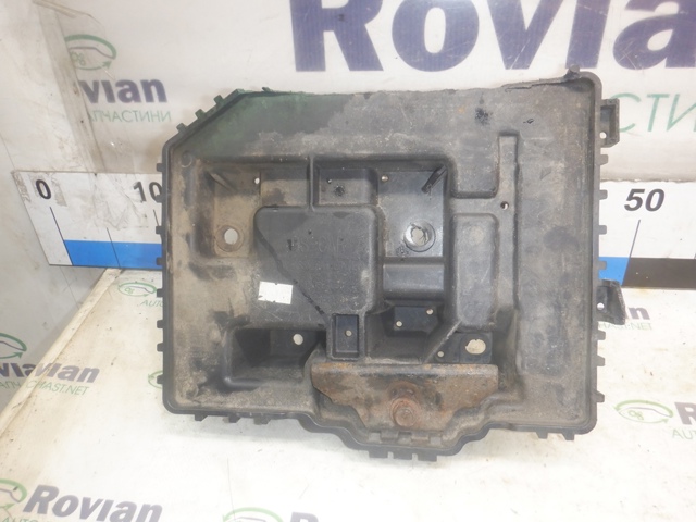 Подставка аккумулятора 37150E4000 HYUNDAI