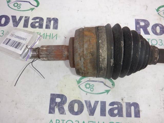 Вал приводной правый 391000128R RENAULT