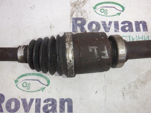 RENAULT 391000128R Полуось (привод) передняя правая в наличии Ирпень