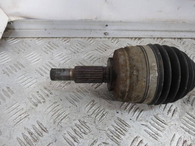 Полуось передняя, правая 391009864R RENAULT