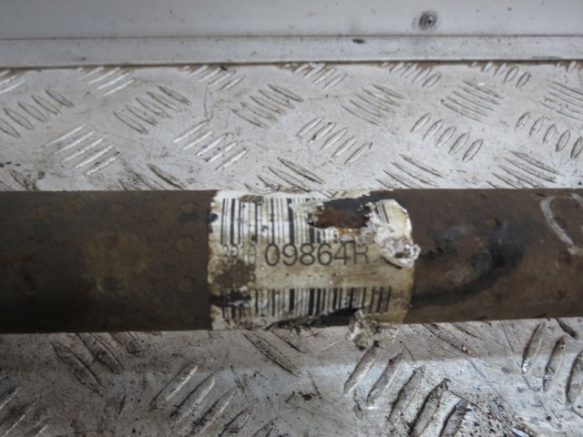 391009864R RENAULT Полуось (привод) передняя правая купить в Харьков