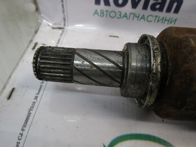 Полуось передняя левая 391013297R RENAULT