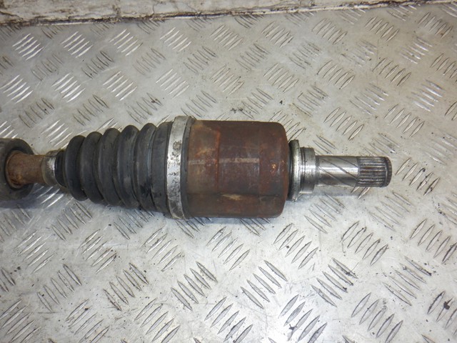 RENAULT 391015061R Левая полуось в наличии Николаев