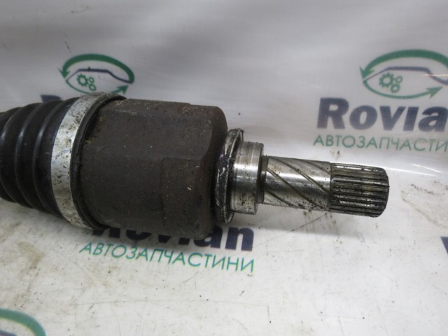 391016312R Левая полуось купить Хмельницкий