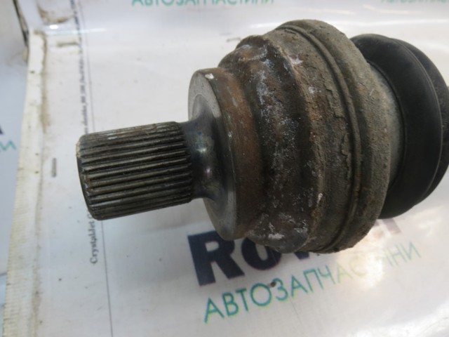 Полуось задняя, правая 3Q0501204B VAG