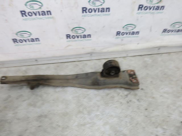 Балка крепления двигателя 4000A239 MITSUBISHI