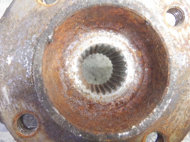 400116210R RENAULT Цапфа передняя левая купить в Житомир