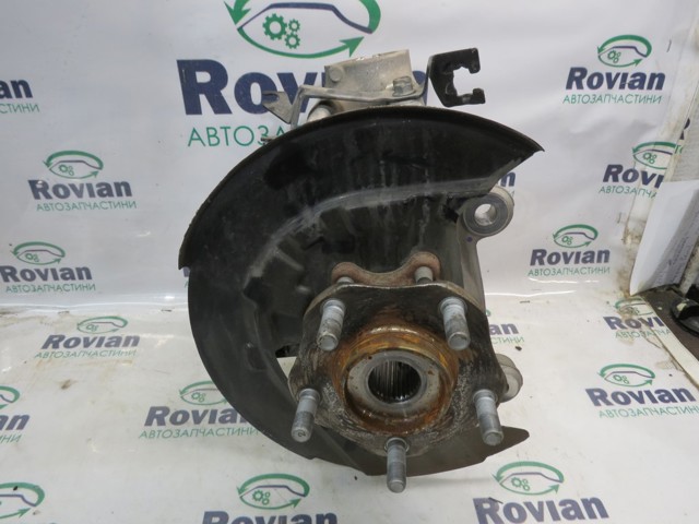 Кулак поворотный передний правый 400146RR0A NISSAN