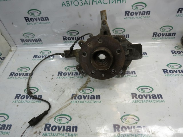 Цапфа передняя левая 400150083R RENAULT