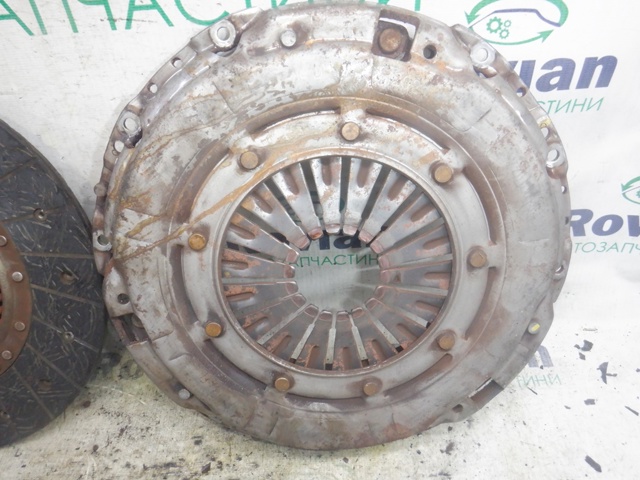 HYUNDAI 4110032021 Диск сцепления в наличии Украина