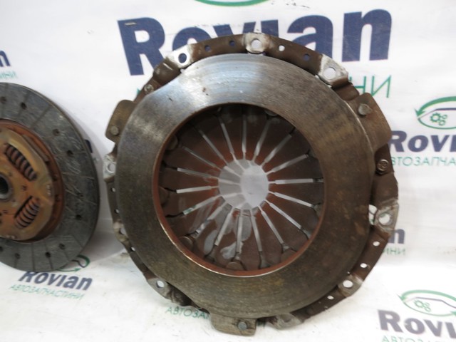 HYUNDAI 4110039260 Диск сцепления в наличии Винница