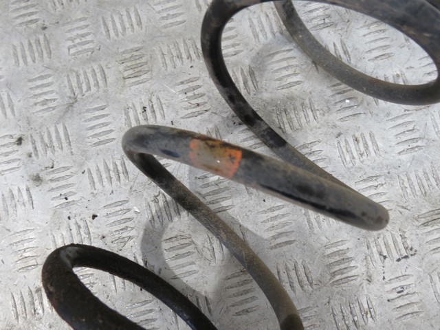 SUZUKI 4111178K00 Передняя пружина в наличии Ирпень