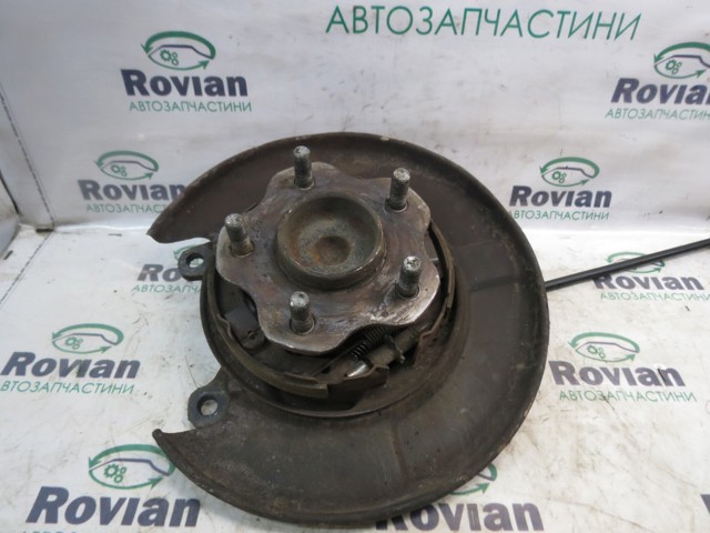 Задняя шпиндель Renault Master III