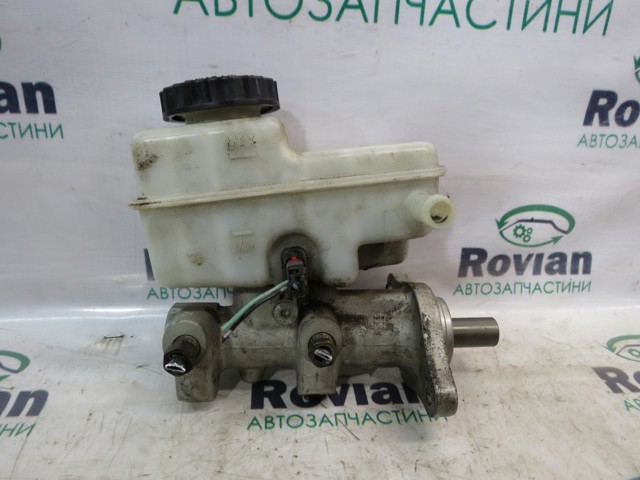 Цилиндр тормозной, главный 46010EB327 NISSAN
