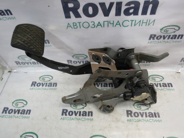 NISSAN 465013NF1B Педаль тормоза в наличии Кривой Рог