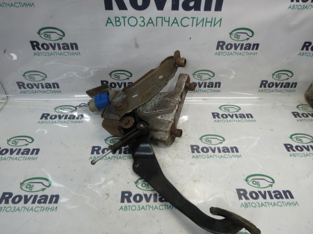 Педаль сцепления 465031703R RENAULT