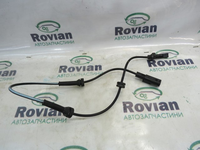 Датчик ABS передний 479106RR0A NISSAN