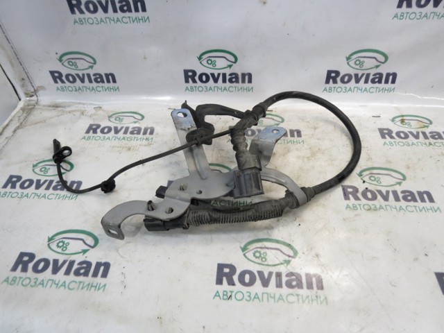 Датчик ABS задний левый 479A76RA0A NISSAN