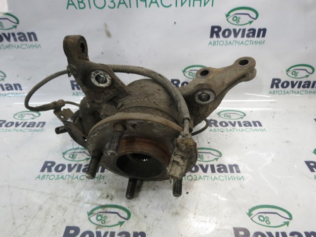 HYUNDAI 517162R000 Цапфа (поворотный кулак) передний правый в наличии Винница