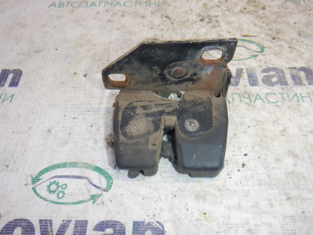 Замок двери задней правой распашной нижний 51908208 FIAT