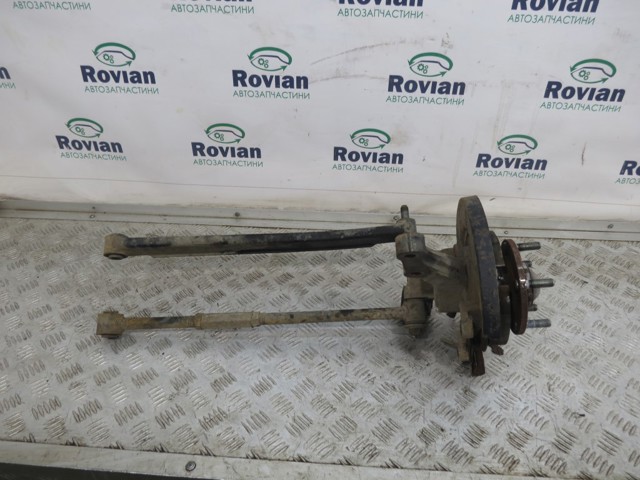 Цапфа поворотная левая 527502E000 HYUNDAI