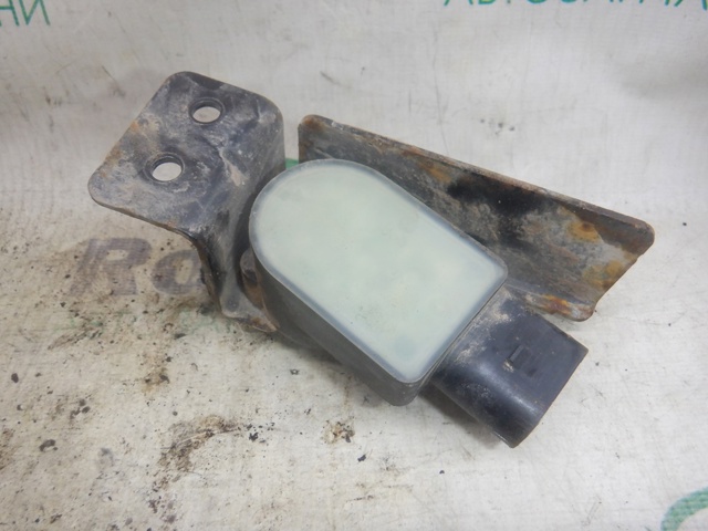 Тяга датчика уровня положения кузова, задняя 53820EB310 NISSAN