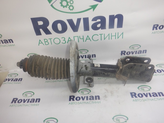 Стойка амортизатора передняя 543023826R RENAULT