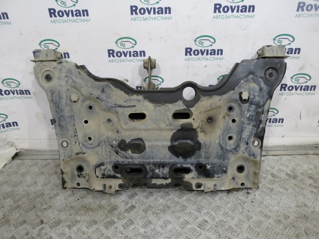 Поперечина передней подвески Рено Меган IV