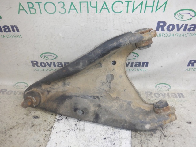 Рычаг передней подвески нижний левый 545019811R RENAULT