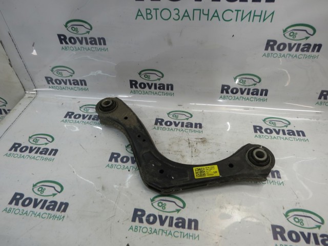 Балансир подвески задний левый 55100F2BA0 HYUNDAI