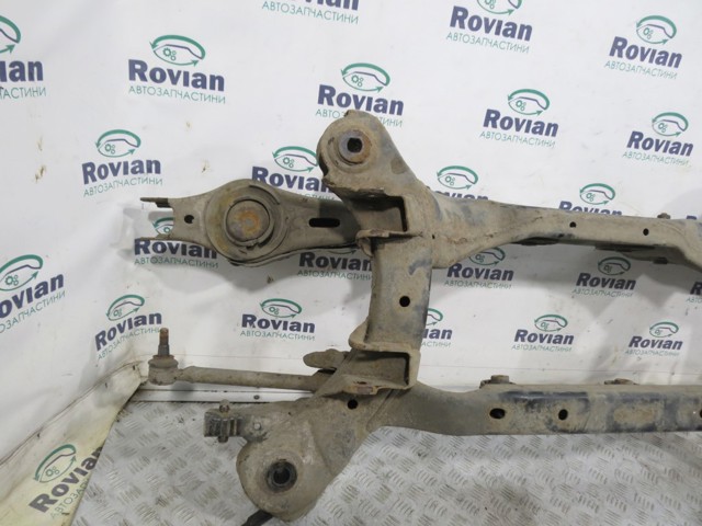HYUNDAI 554002P050 Балка задней подвески (подрамник) в наличии Винница