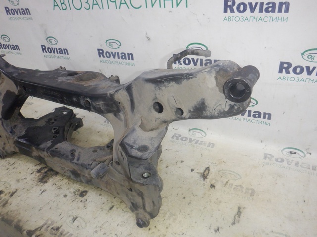 Поперечина задней подвески 55400JY20A RENAULT