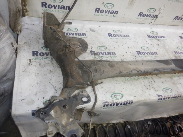 555015135R RENAULT Подрамник задний купить в Черновцы