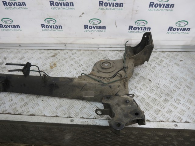 Оси полуприцепов и прицепов 555016666R RENAULT