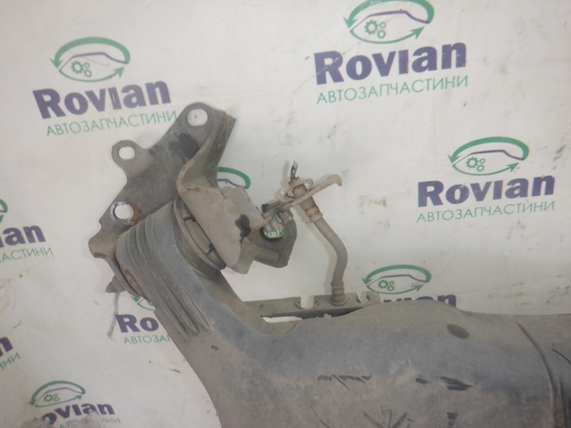 555017050R RENAULT Балка задней подвески (подрамник) купить в Киев