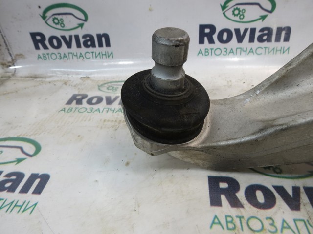 Балансир подвески задний левый 555026RR0B NISSAN
