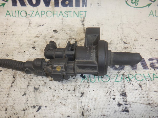 Клапан вентиляции бензобака Шевроле Авео 3