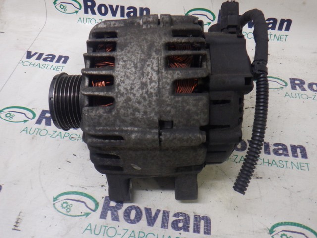 Генератор автомобиля Peugeot 508 1