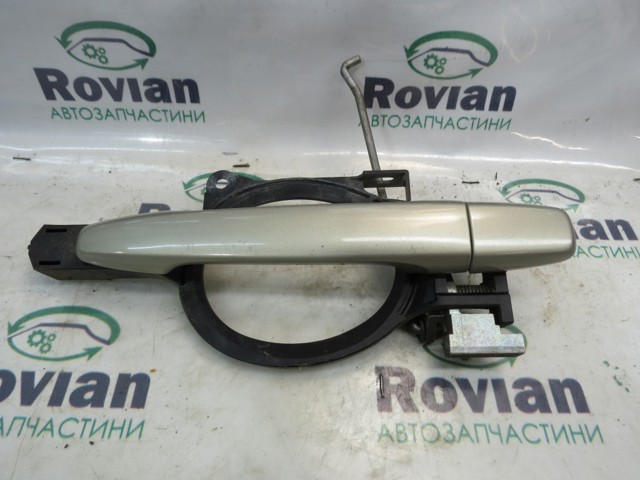 Держатель наружной ручки двери, задней правой 5746A004 MITSUBISHI