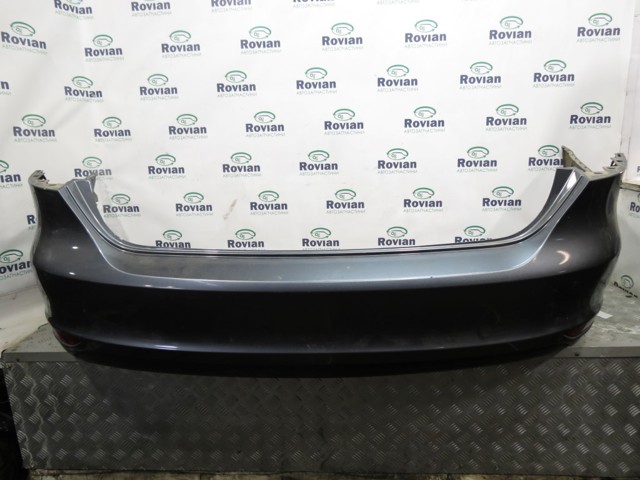 Задний бампер 5C6807421 VAG