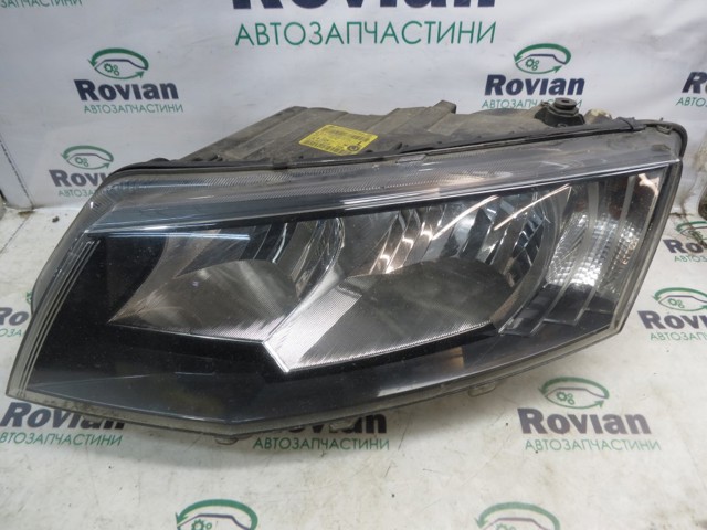 Вставка фары левой 5E1941015 VAG