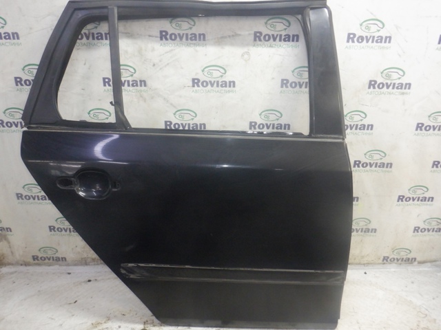 Задняя правая дверь 5J9833056 VAG