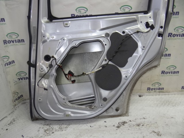 VAG 5L0833052 Дверь задняя правая в наличии Ровно