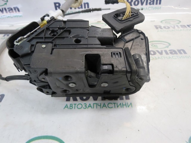 5NB837016C Замок двери передней правой купить Запорожье