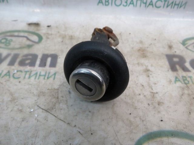 Личинка замка багажника 6001550790 RENAULT