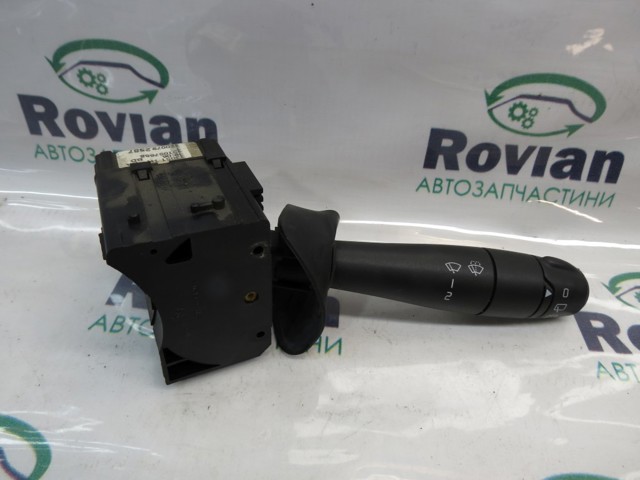 Переключатель подрулевой, правый 6001551357 RENAULT